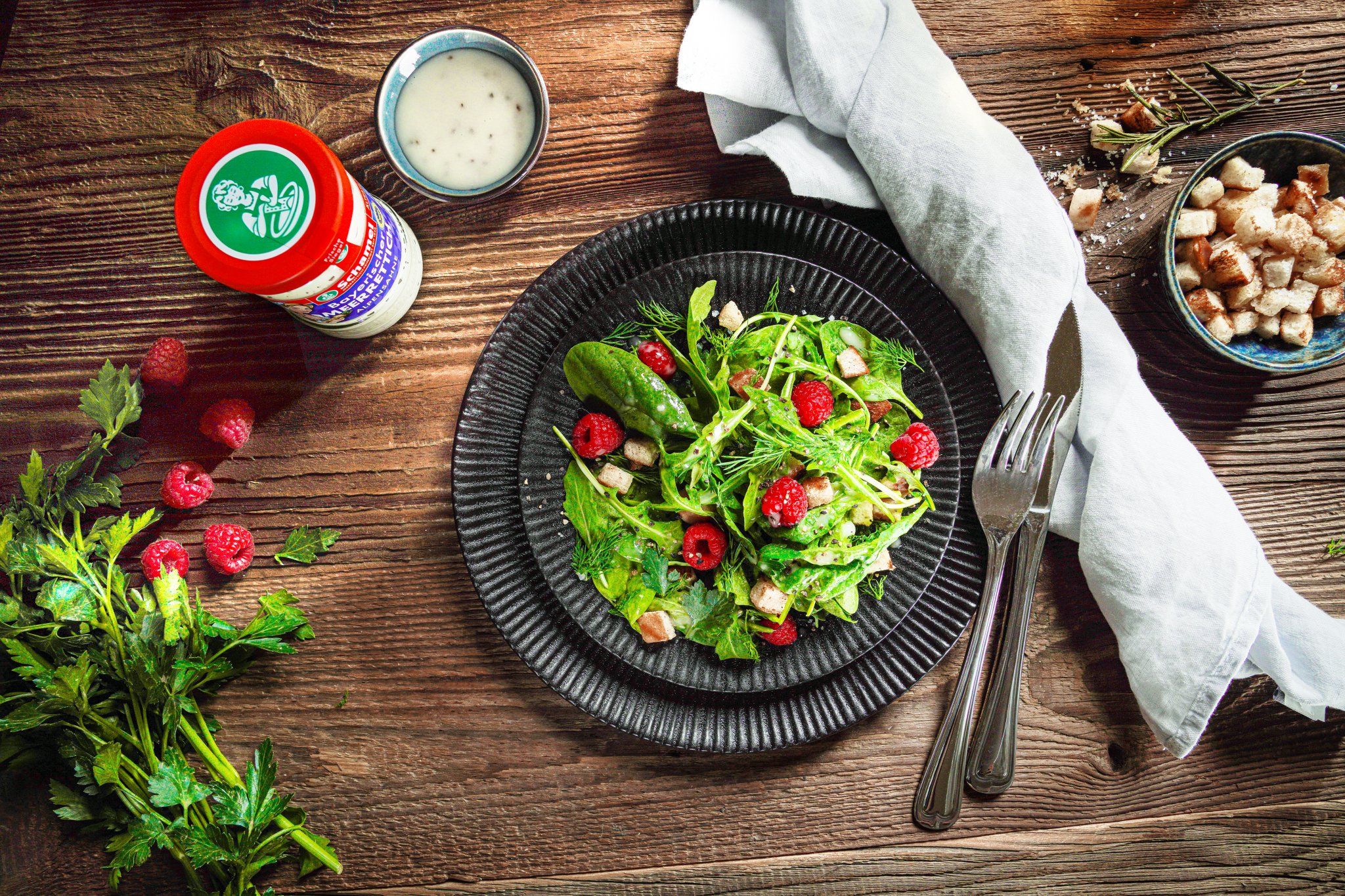 Rucola-Salat mit Himbeeren und Meerrettich