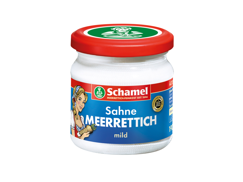 Rotkohlsalat mit geriebenem Apfel und Schamel Meerrettich